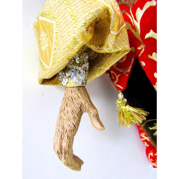 Mark Roberts Production Monkey Papal Pope Doll Shelf Sitter - Picture 6 of 15